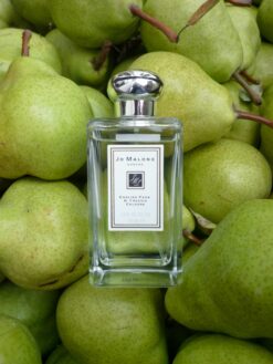 Jo Malone English Pear and Freesia 100ml with background