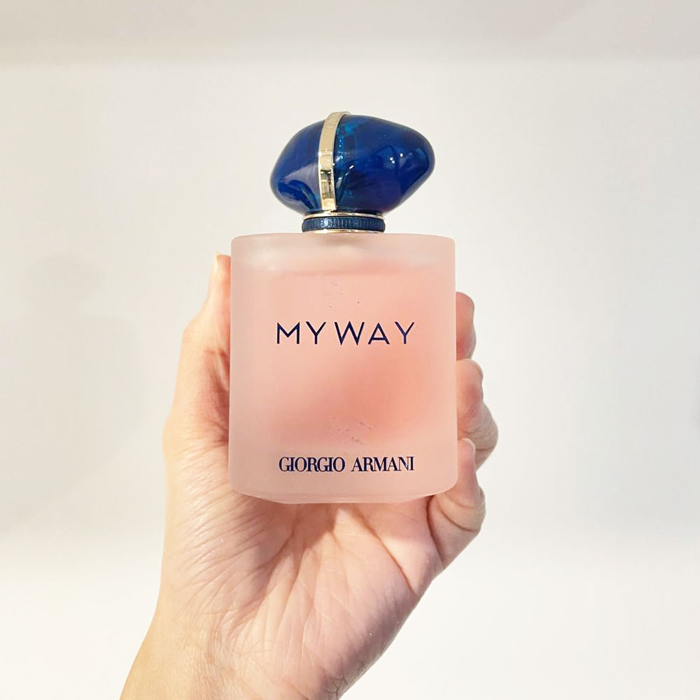 YMDさま専用　アルマーニ香水　フローラル　MY WAY floral 90ml My Way Floral（アルマーニ マイ ウェイ フローラル）徹底解説