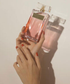 Narciso Rodriguez Radiant Magnolia